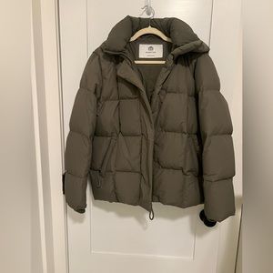 Babaton puffer jacket